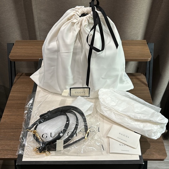 Gucci Ophedia Black Leather Handbag - Picture 17 of 17